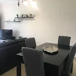 Apartment 3 Bedroom With Pool In