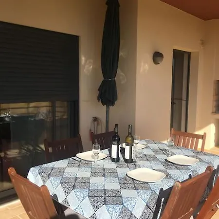 Apartment 3 Bedroom With Pool In *